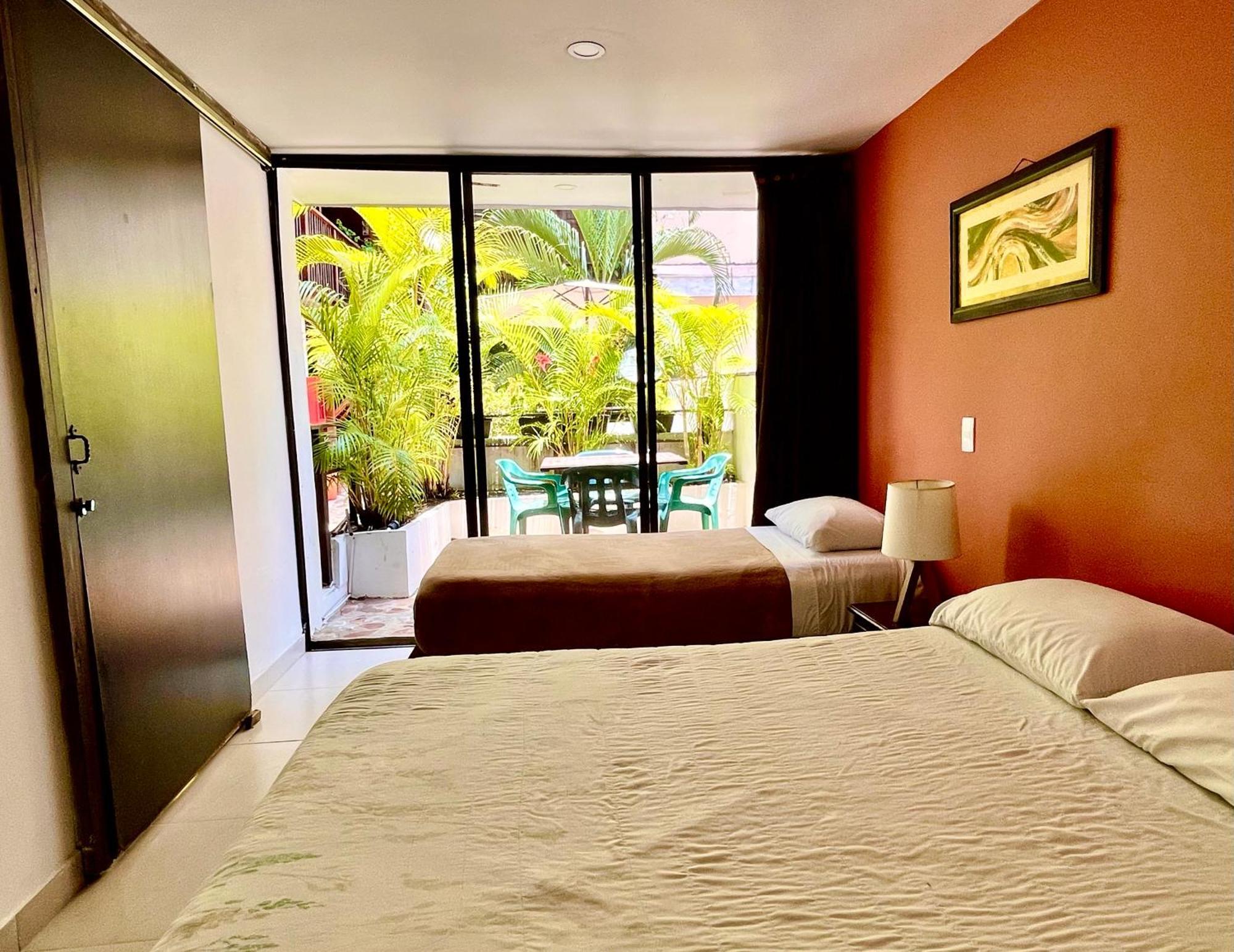 Casa Kiwi Hostel Medellín Dış mekan fotoğraf