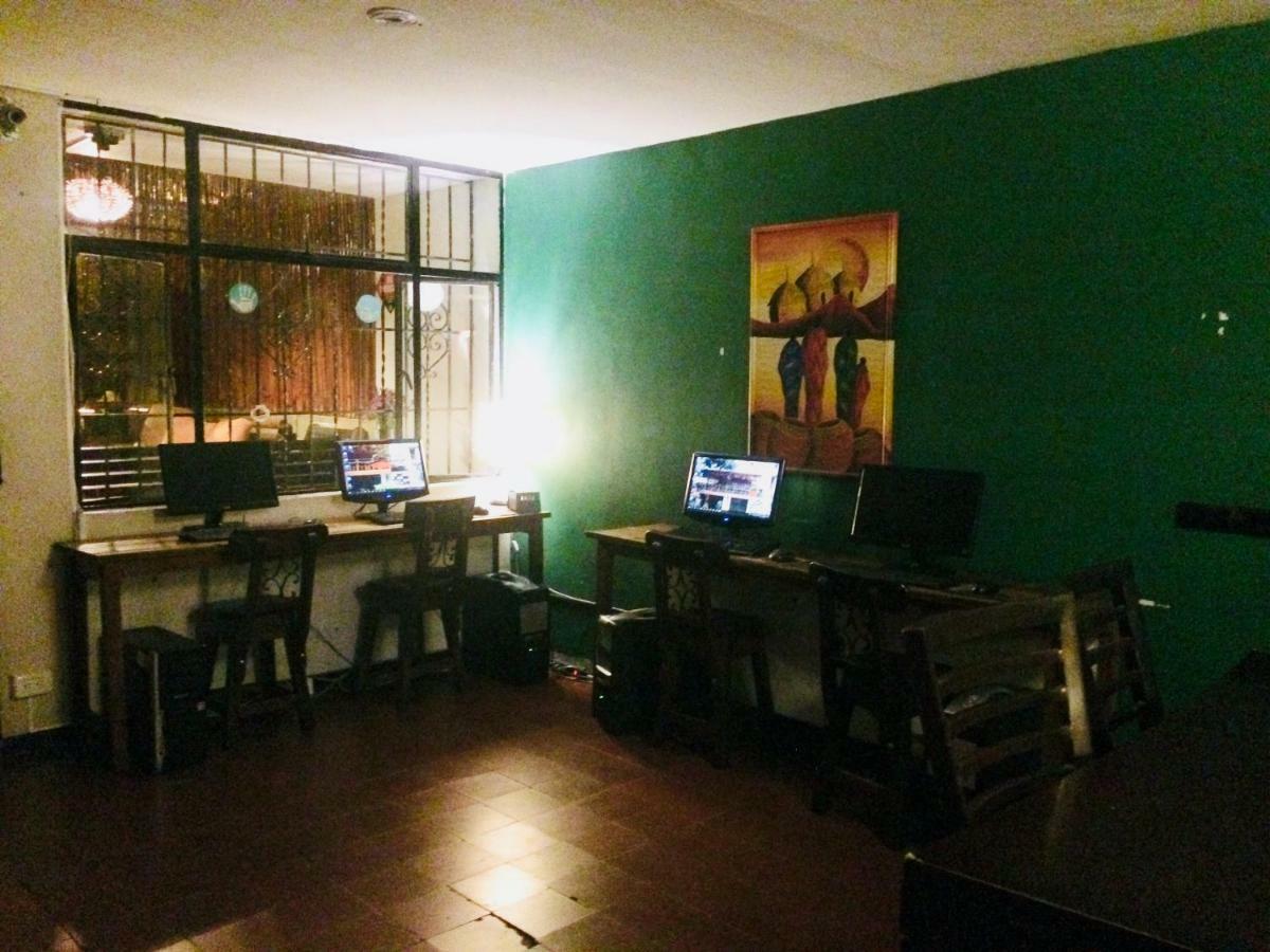 Casa Kiwi Hostel Medellín Dış mekan fotoğraf